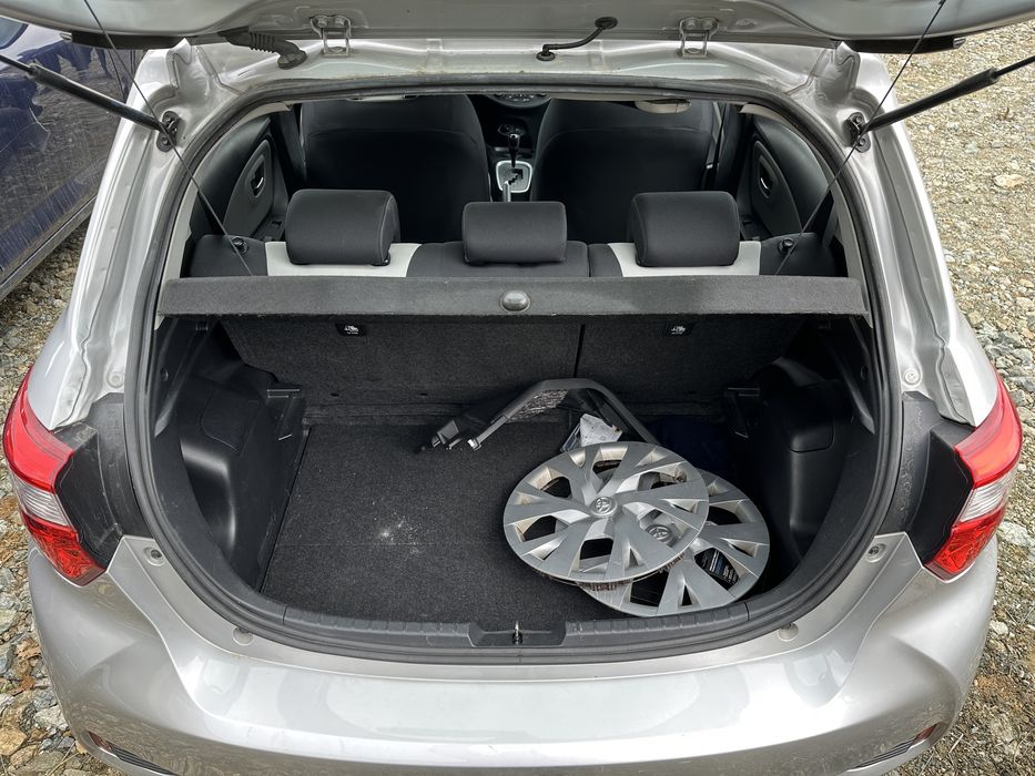 Toyota Yaris Тойота Ярис 2017 1.5 hybrid 100 кс НА ЧАСТИ!