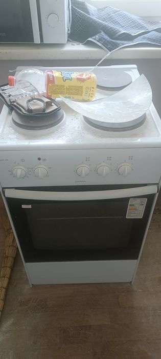 Продам электро плиту б/у. Небольшой торг уместен