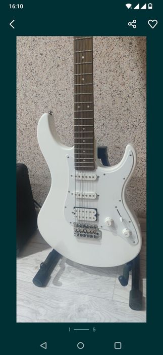 Продам электро гитару Yamaha