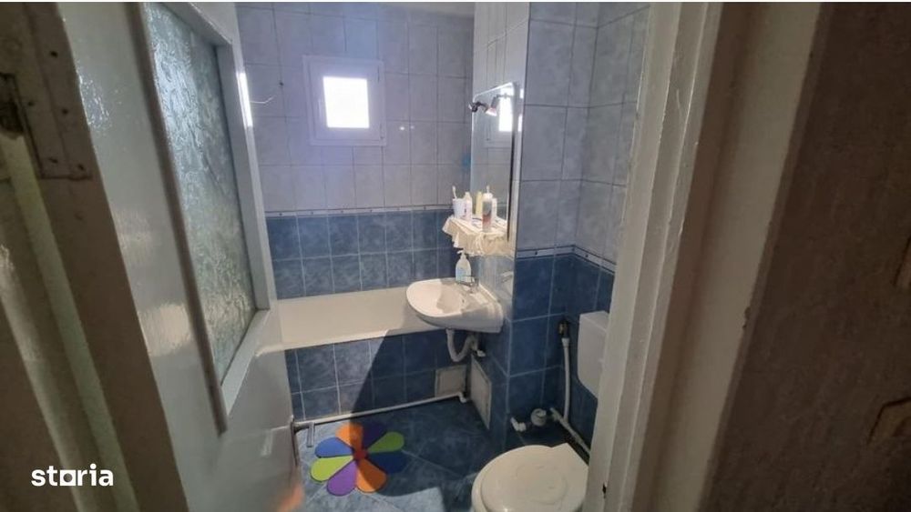 3 camere decomandate zona Bariera, sup 68 mp