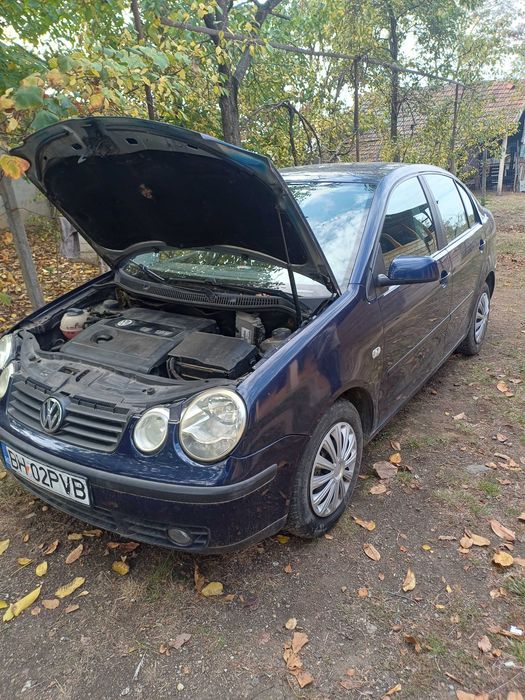VOLKSWAGEN Polo 2004 — imagine 1