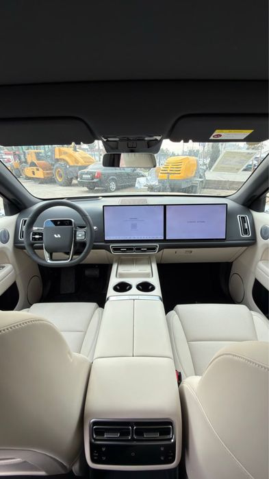 Lixiang l6 max 2025 yil