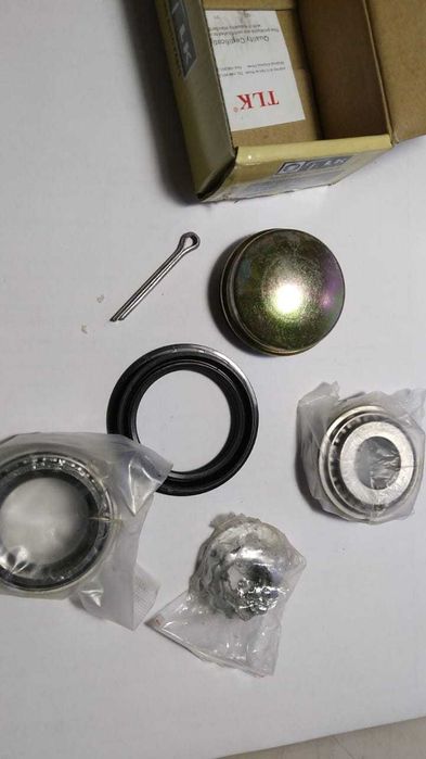 Запчасти на AUDI 80 B4