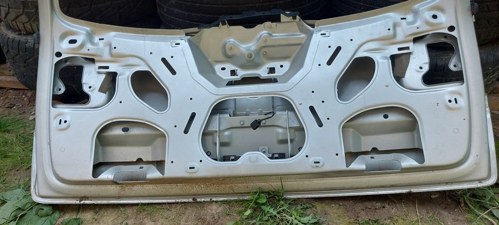 Haion ,bară, lunetă Volkswagen Touareg cu lunetă