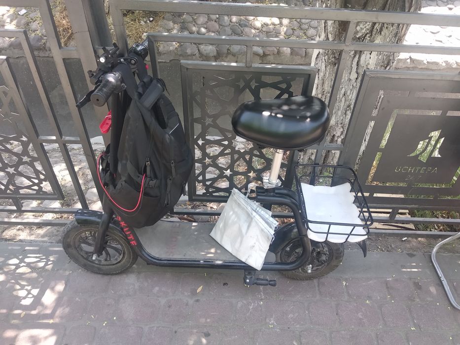 Продам электросамокат