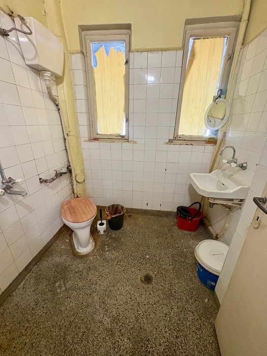 Тристаен Тухлен Апартамент В Центъра на гр. Търговище