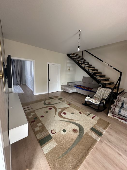 Продается 2-х этажный дом