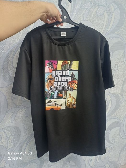 Футболка мужская новый.