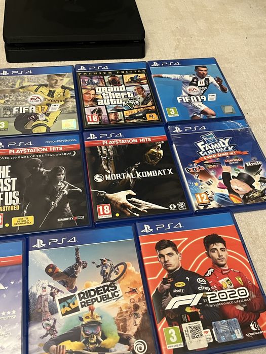 Ps4 Slimp impecabil cu 2 manete, incarcator si 14 jocuri