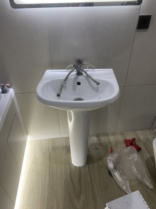 Раковина б/у в хорошем сост.