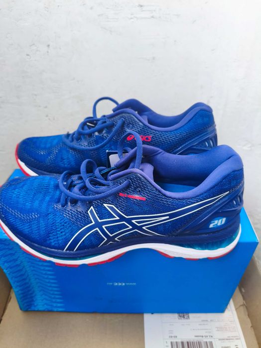 Adidasi Asics Gel-Nimbus 20 (Noi, marimea 41.5 / 26 cm)