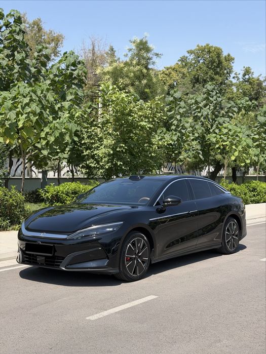 Byd han L 701km. 2025 тозза