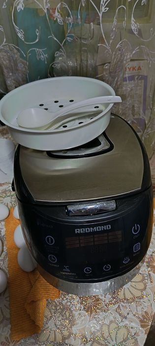 Продам мультиварку