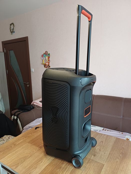 JBL Partybox 320  Подвижна батерия, Гаранция