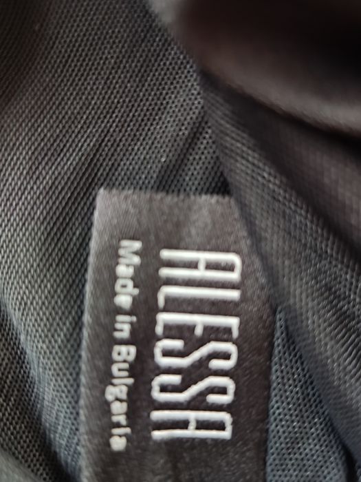 Черен стилен гащеризон на ,,Алеса"с гол гръб