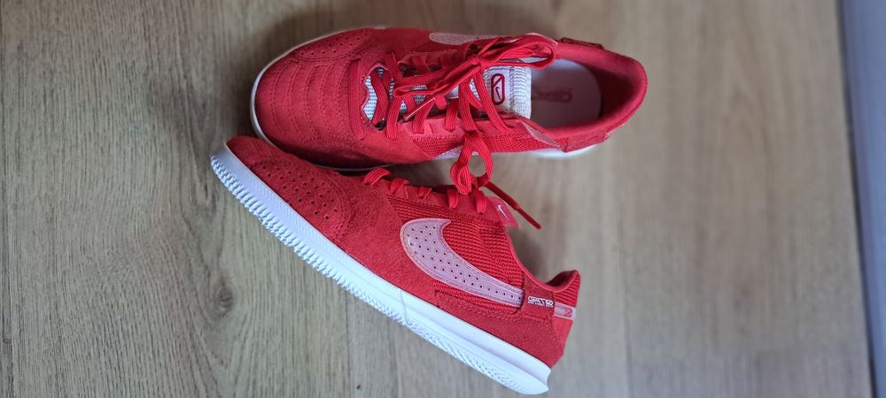 Обувки Nike 35,5, Adidas 35,5