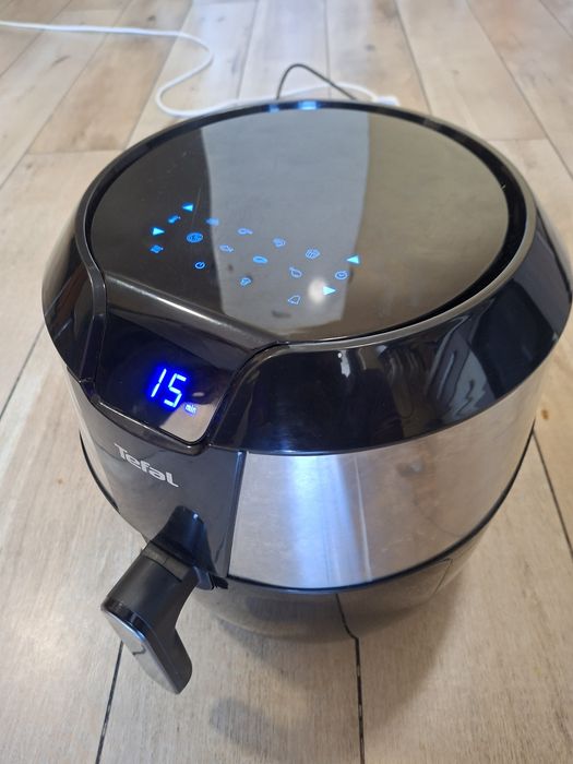 Friteuză cu aer cald (Air Fryer) Tefal Easy Fry Deluxe XXL 5.6L - Stare excelentă