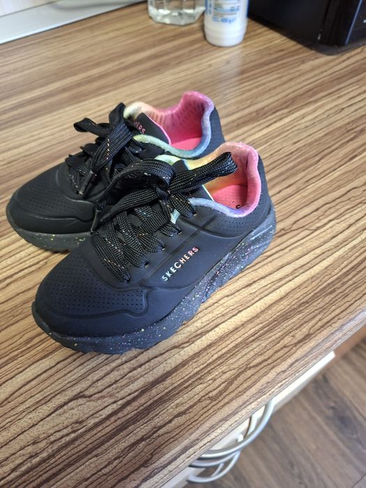 Skechers marimea 27