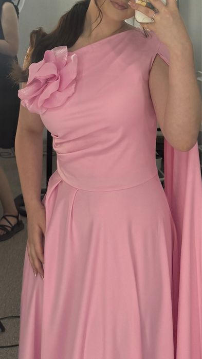 Продам разные новые платье