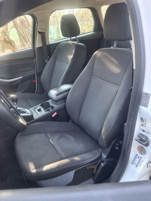 Dezmembrez Ford Focus Mk3, 1.6 tdci 2013