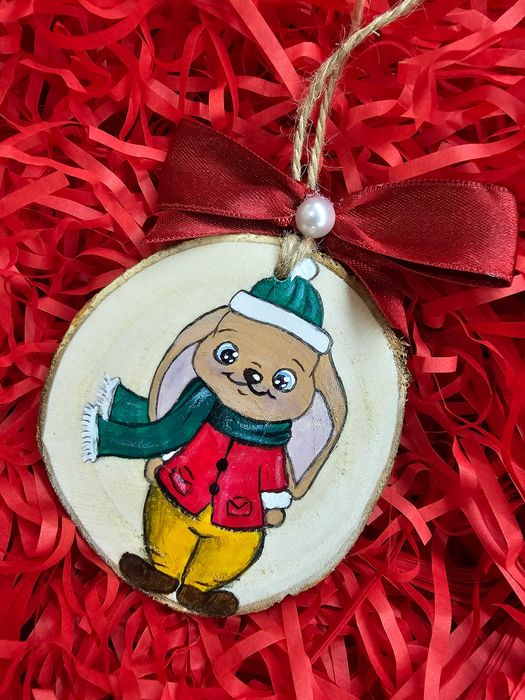 Коледни играчки рисувани