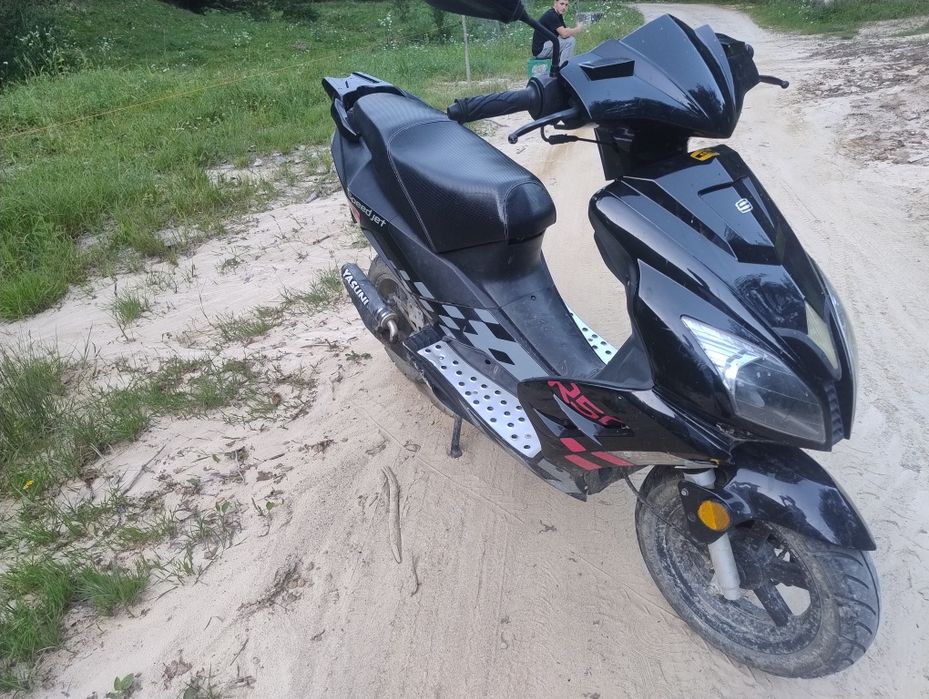 Scuter 80cc 2t impecabil