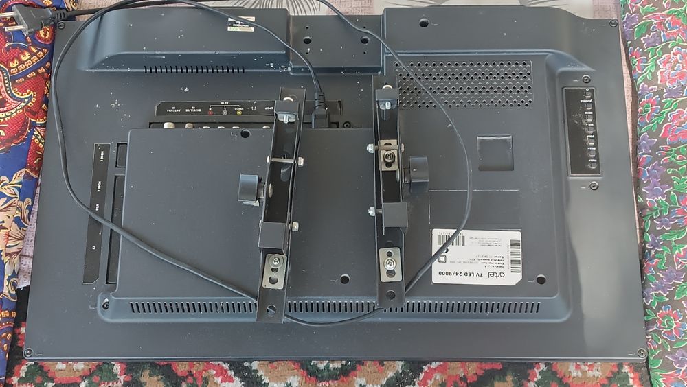 Artel 24 dyuymli televizor sotiladi