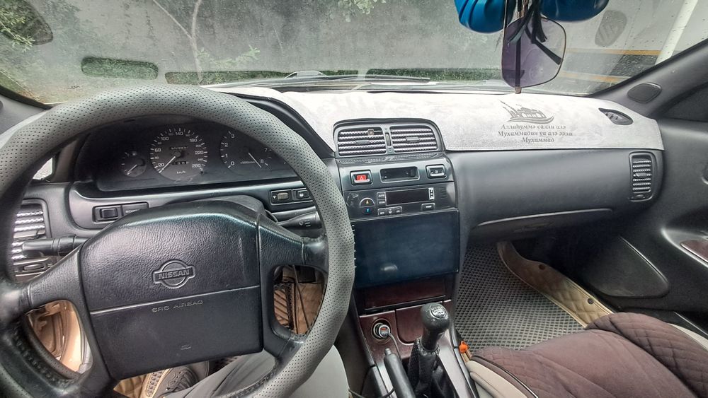 Nissan maxima 1995