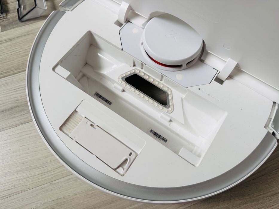 Roborock S5 Max Aspirator robot la cutie