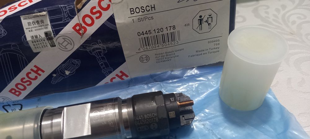Форсунка топливная Common Rail BOSCH,