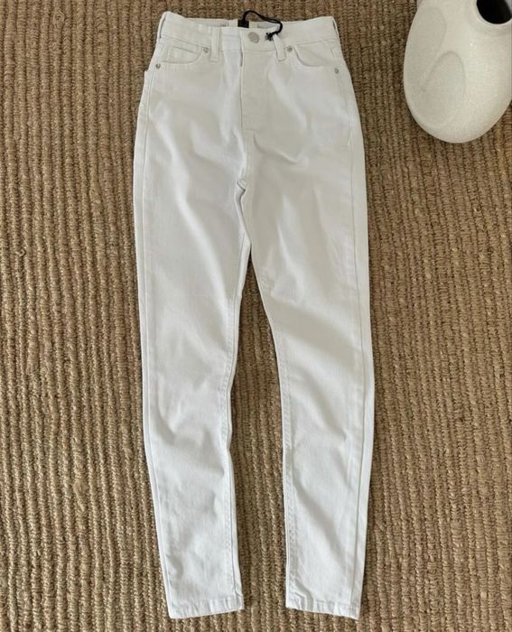 Дамски бели дънки