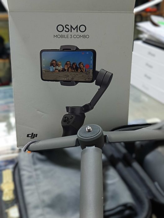 DJI Osmo Mobile 3 combo - Сгъваем Гимбал за Смартфони
