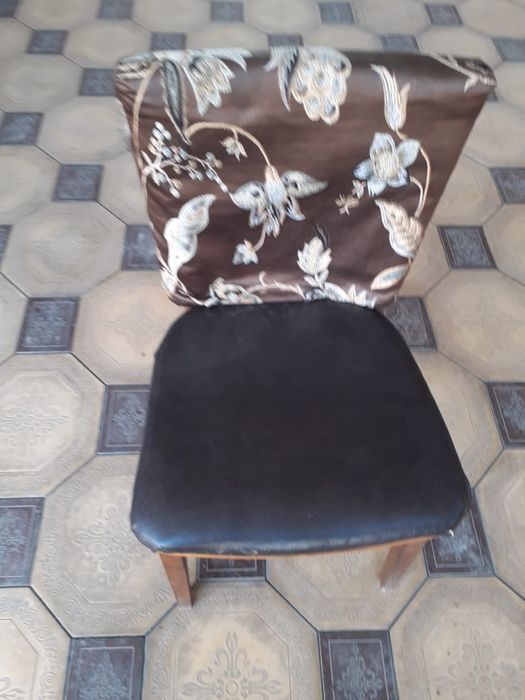 Стол со стульями 6штук