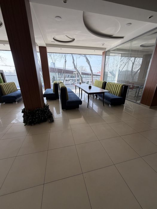 Диван стол стул енги сотилвотти