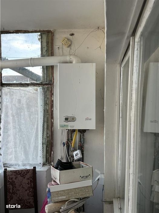 3 camere decomandat cu 2 bai centrala bloc mansardat cu loc de parcare