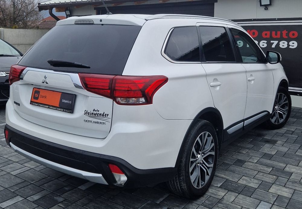 Mitsubishi Outlander an 2016 Euro 6 Autmati 4x4 posibilitatea rate
