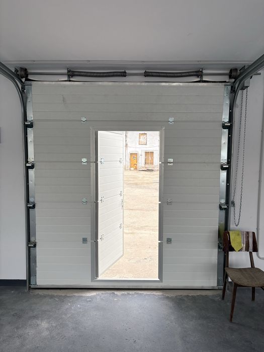 De Inchiriat  Spati depozitare Ateliere Hunedoara Carpati 53