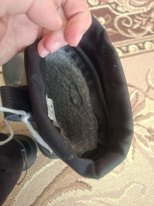 Зимная Обувь разные 2 вида обуви