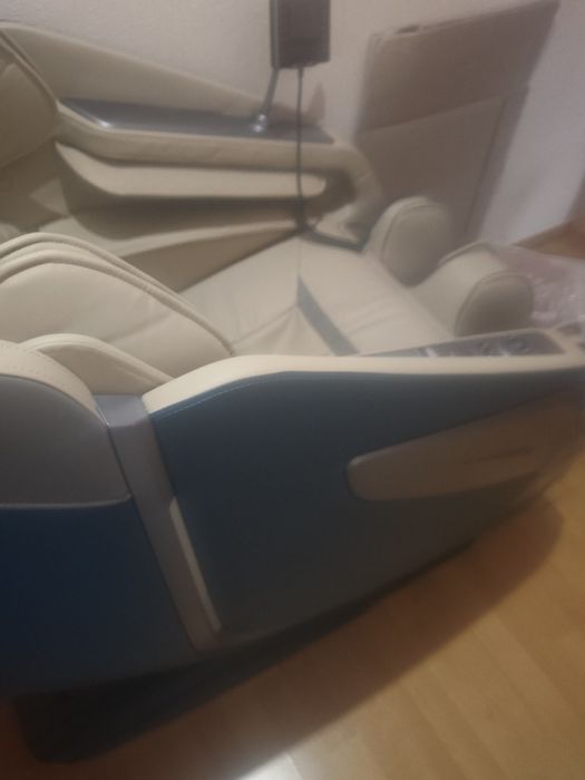 Продам кресло массажное