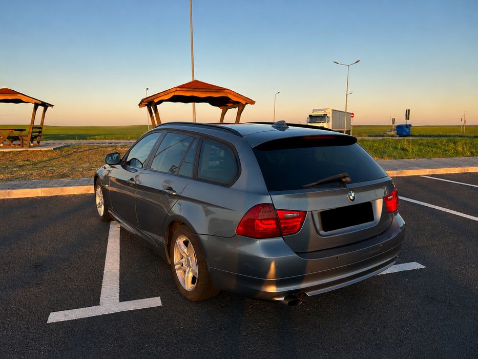 BMW E91 318d Automat 2010