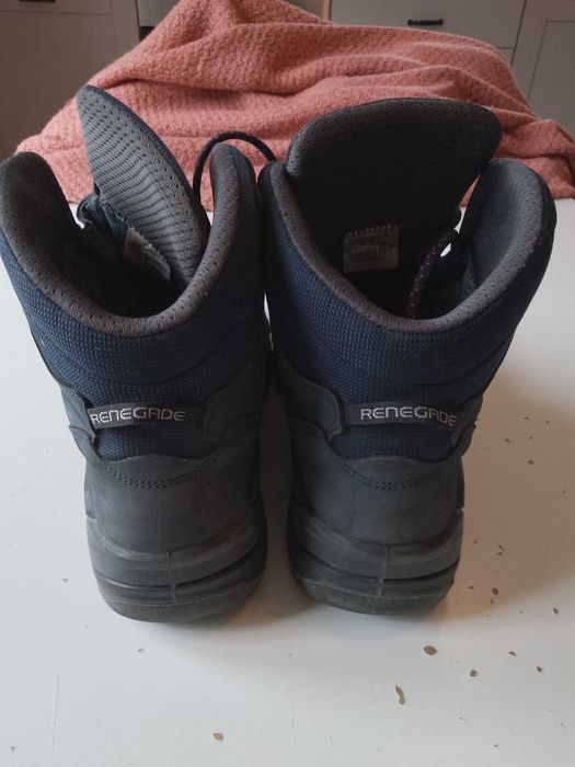 Туристически обувки ботуши LOWA RENEGADE GTX MID