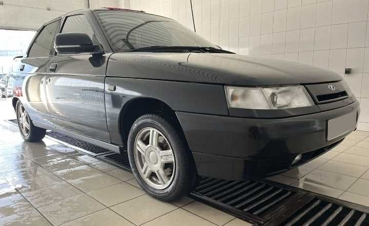 Продаю ваз   2110