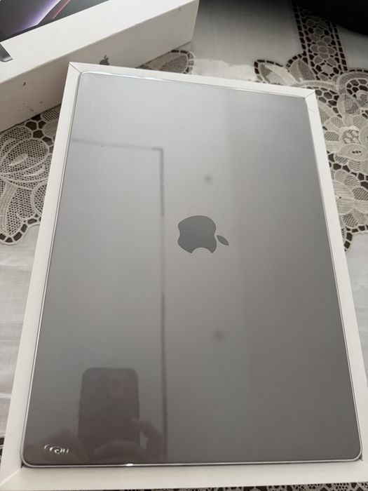 Macbook Pro (16,2) M2 chip память 16/512