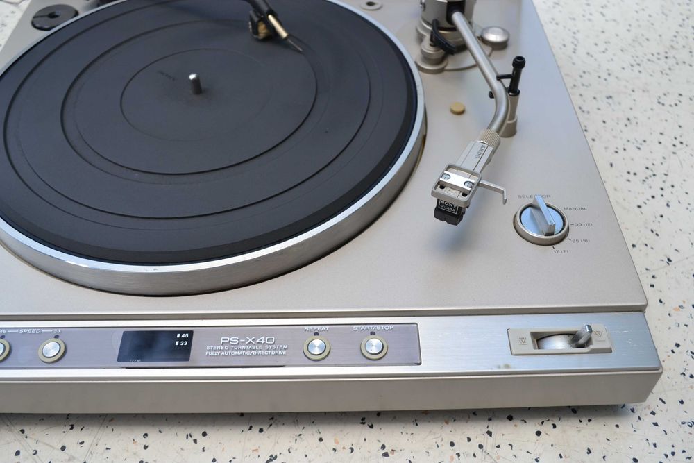 Pick up Sony PS-X 40