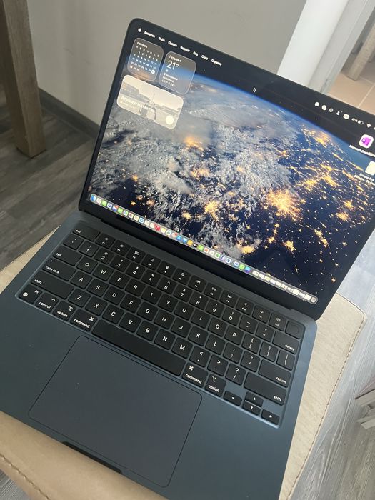 Ноутбук MacBook air 13