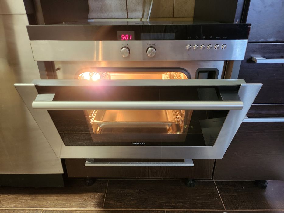 Cuptor cu aburi Siemens