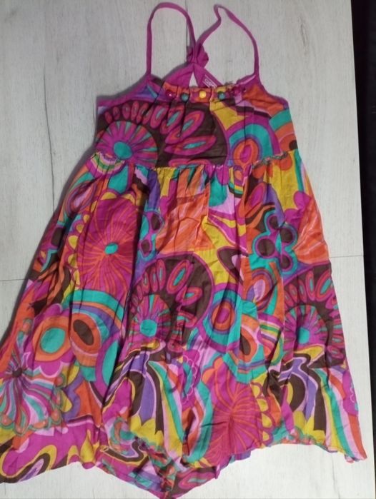 Прекрасна цветна рокля 140