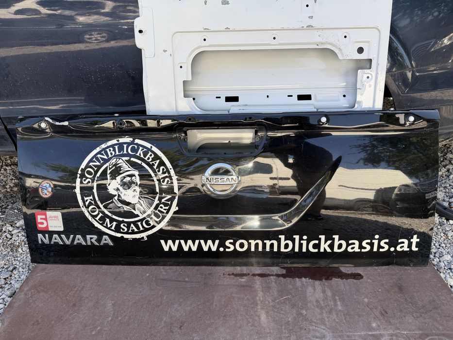 Капак Nissan Navara