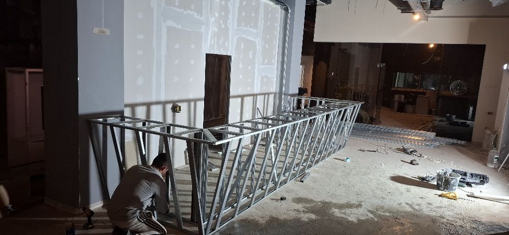 Tencuiala mecanizata, Glet si finisaje interioare