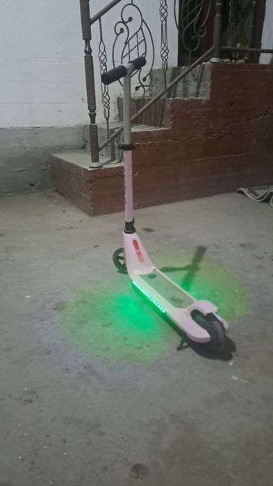 Самакат електирони